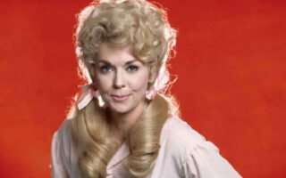 Donna-Douglas’-Net-Worth