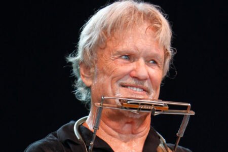 Kris-Kristofferson's-Net-Worth