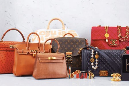 Myths Around Buying Handbags for Women Online